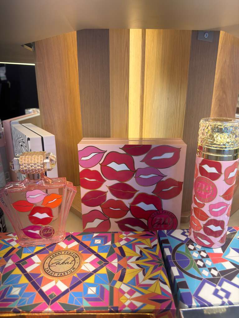 Z19 by Zakat 3.4oz Eau de Parfum + Body spray gift